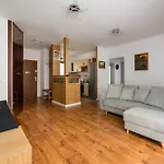 Bemowo 2-bedroom By Bookinghost 公寓 *