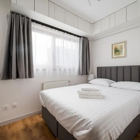 Bemowo 2-bedroom By Bookinghost Apartment Warsaw