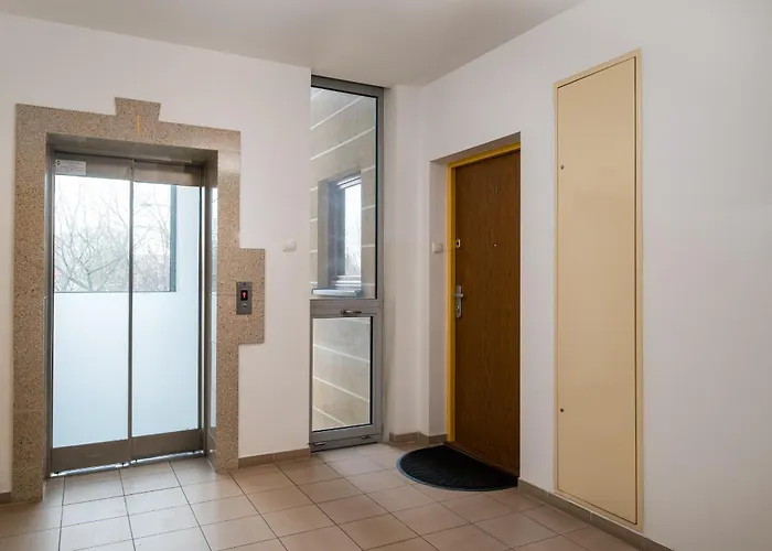 Bemowo 2-bedroom By Bookinghost Apartmán *