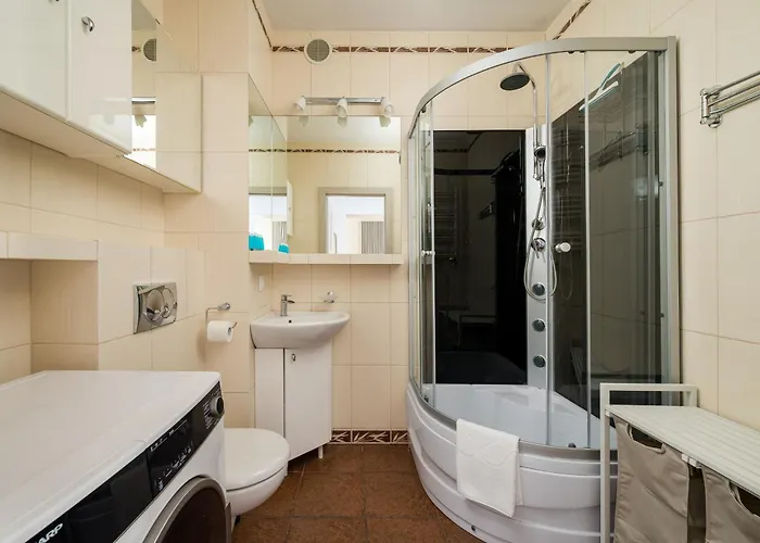 Bemowo 2-bedroom By Bookinghost Apartment *